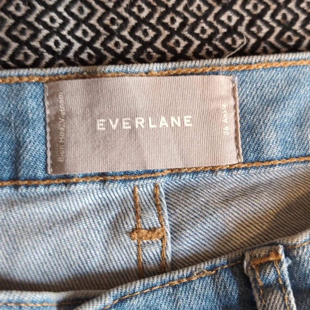 Everlane | light wash skinny ankle jeans - Picture 4 of 9